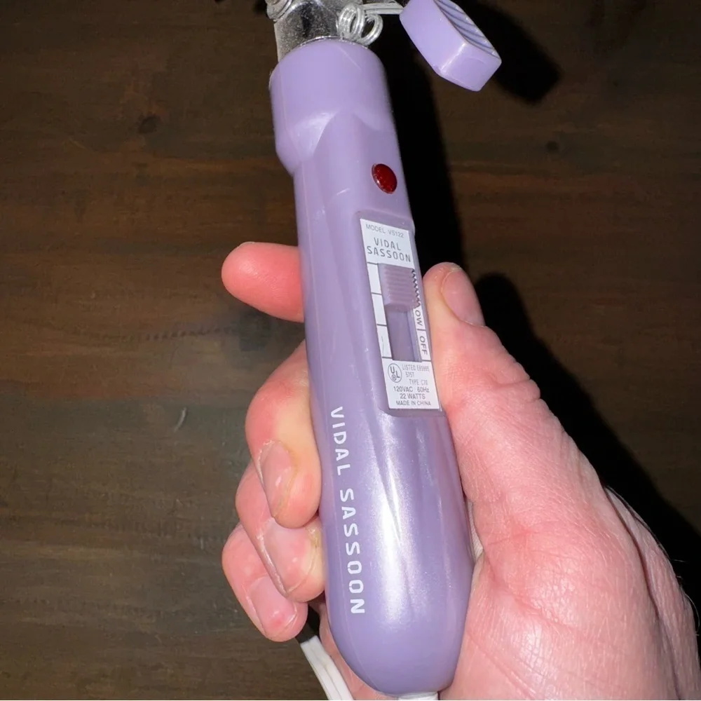 Vidal Sassoon VS122 1 Inch Barrel Pro Curling Iron Waves Y2K Purple Tested Works